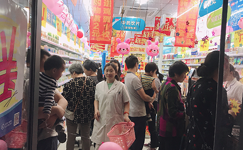 從少人問津到顧客盈門，這位店老板靠這招逆襲！